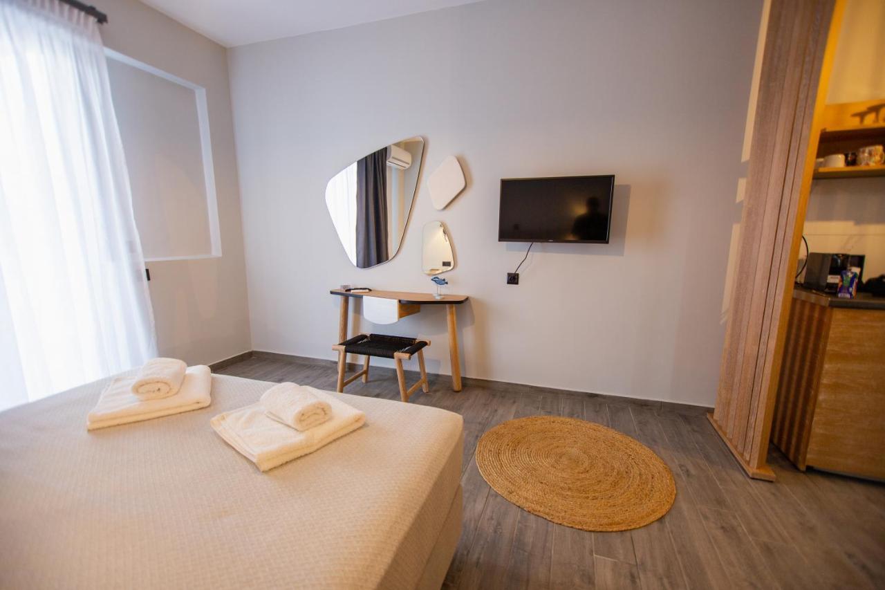Thea Comfy Living Aparthotel Nea Vrasna Exterior photo