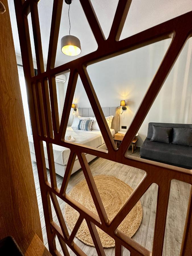 Thea Comfy Living Aparthotel Nea Vrasna Exterior photo