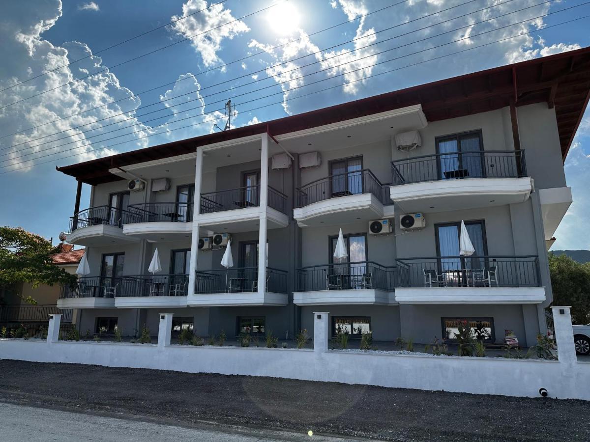 Thea Comfy Living Aparthotel Nea Vrasna Exterior photo